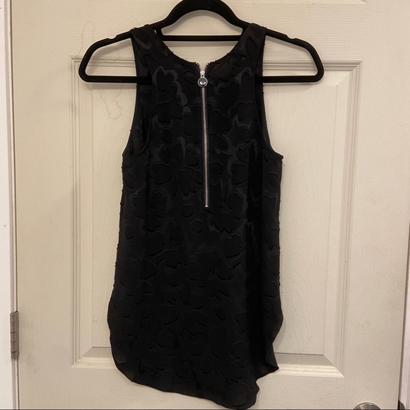 Wilfred Flowerlace Black Tanktop with beautiful zipper detail. Size Xxs. - Picture 2 of 9